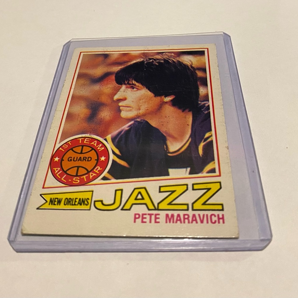 Pete Maravich 1977 Topps Basketball Card Vintage collectible #20